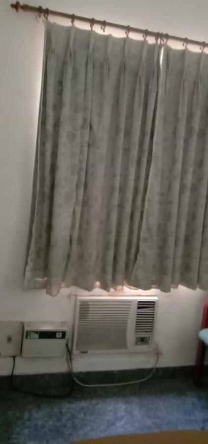 Hotel Goutham Manor Chennai Bagian luar foto