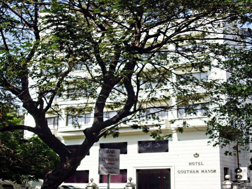 Hotel Goutham Manor Chennai Bagian luar foto